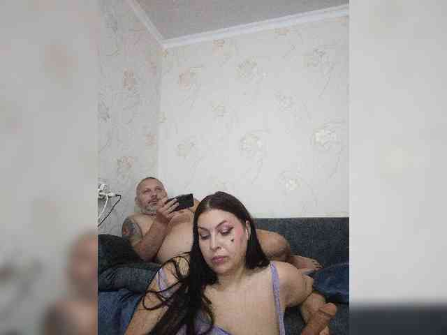 Cleopatra1990 webcam