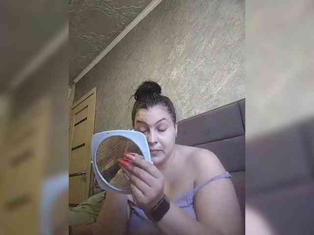 Cleopatra1990 webcam