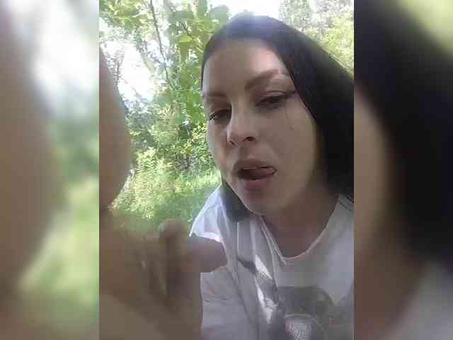 Cleopatra1990 webcam