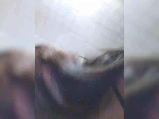 Cleopatra1990 webcam