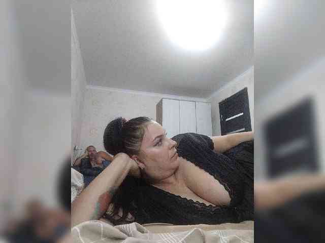 Cleopatra1990 webcam