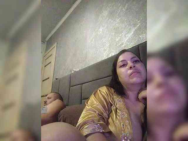 Cleopatra1990 webcam