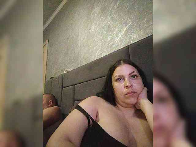 Cleopatra1990 webcam