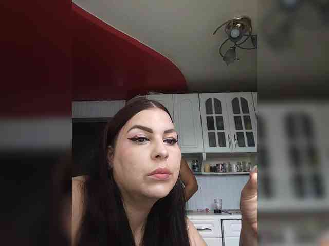 Cleopatra1990 webcam