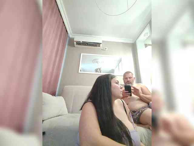 Cleopatra1990 webcam