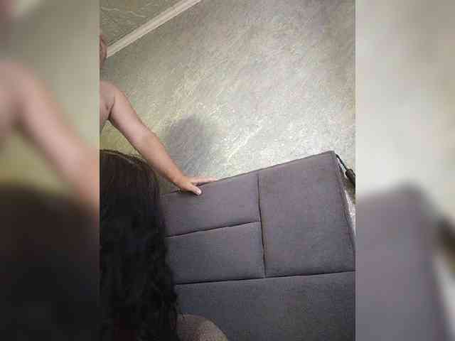 Cleopatra1990 webcam