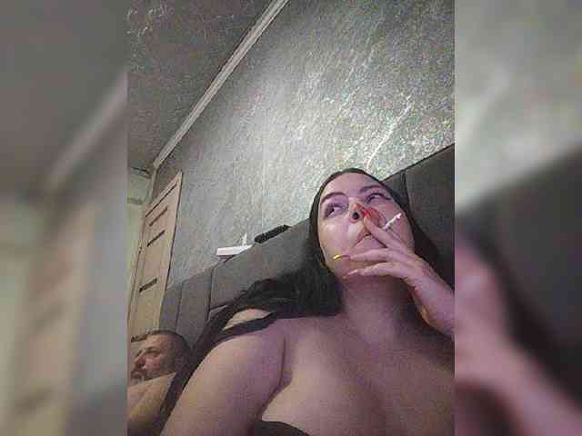 Cleopatra1990 webcam