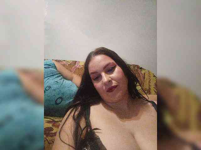 Cleopatra1990 webcam