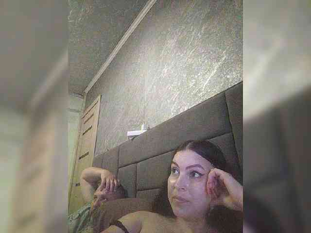 Cleopatra1990 webcam