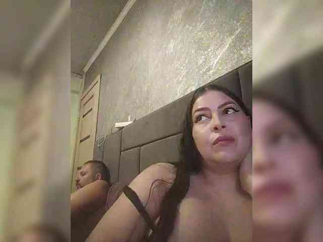 Acest model este live acum. kissmabont