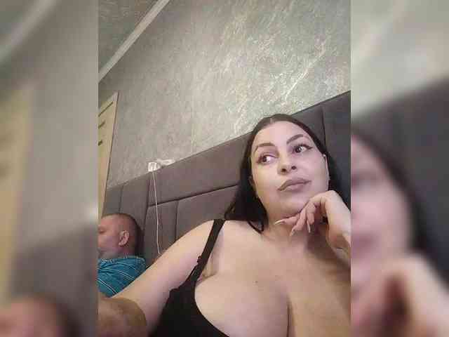 Cleopatra1990 webcam