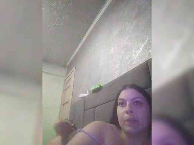 Cleopatra1990 webcam