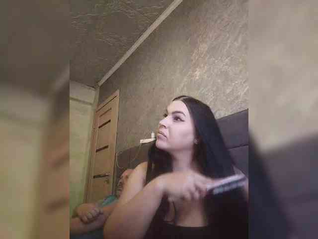 Cleopatra1990 webcam