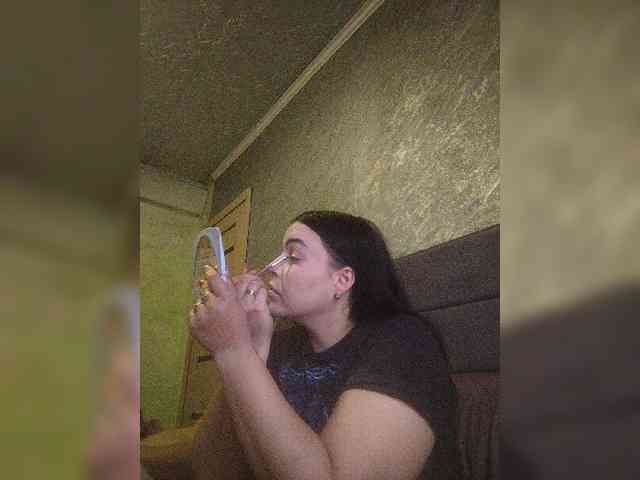 Cleopatra1990 webcam