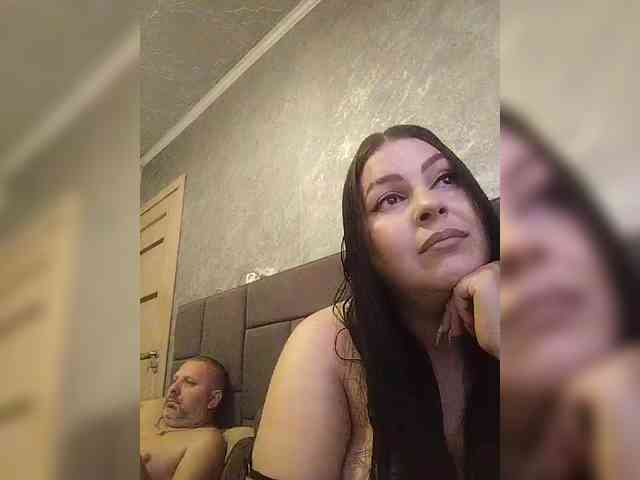 Cleopatra1990 webcam