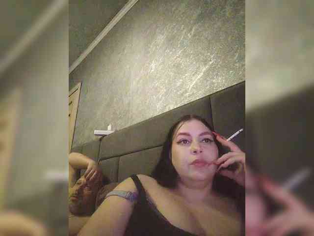 Cleopatra1990 webcam