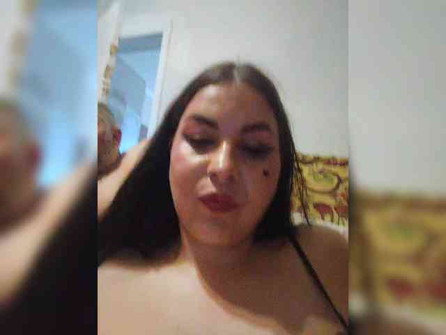 Cleopatra1990 webcam