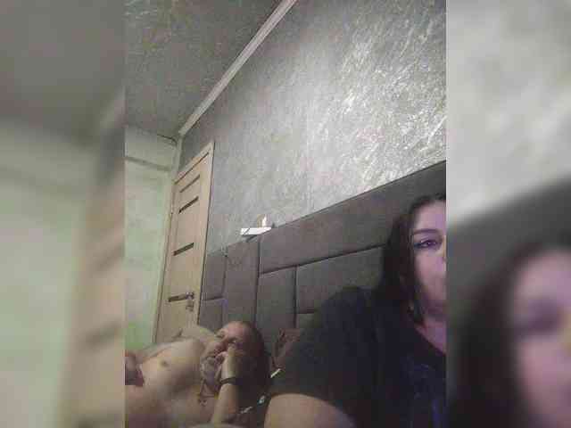 Cleopatra1990 webcam