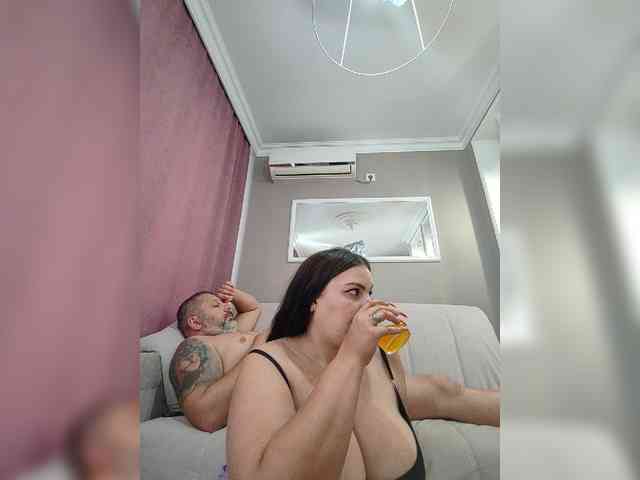 Cleopatra1990 webcam