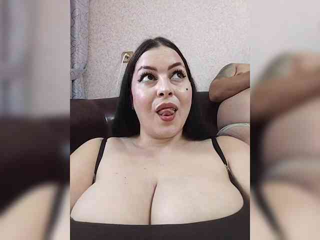 Model: Cleopatra1990