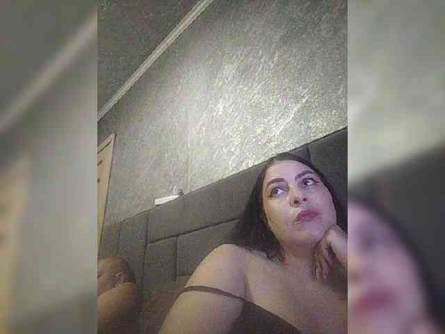 Cleopatra1990 webcam