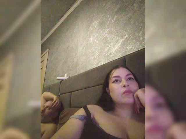 Cleopatra1990 webcam