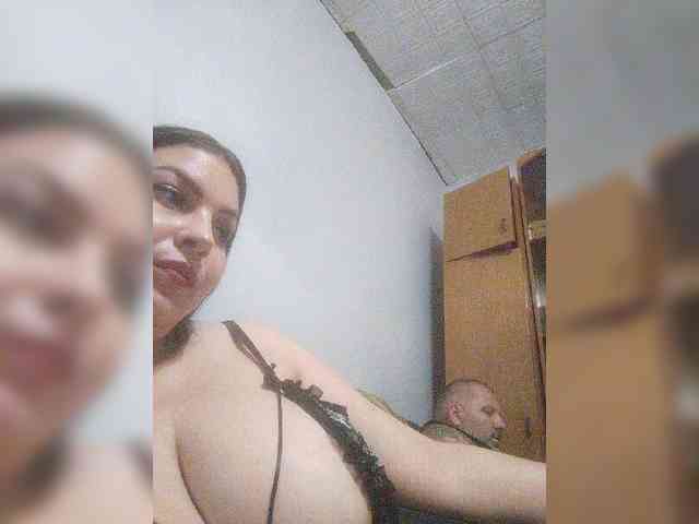 Cleopatra1990 webcam