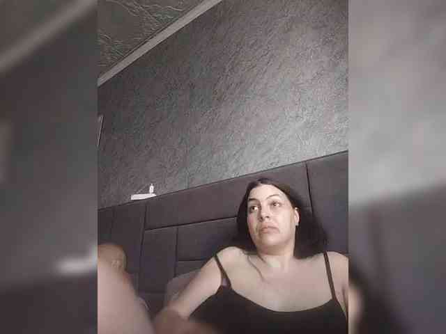 Cleopatra1990 webcam