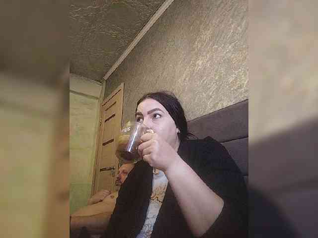 Cleopatra1990 webcam