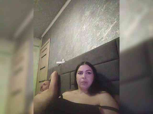 Cleopatra1990 webcam