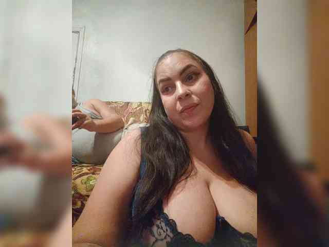 Cleopatra1990 webcam