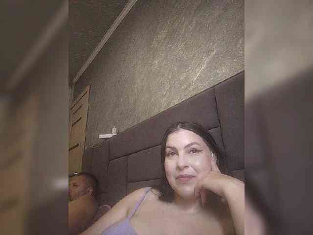 Cleopatra1990 webcam