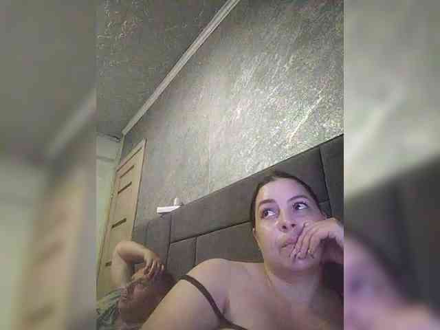 Cleopatra1990 webcam