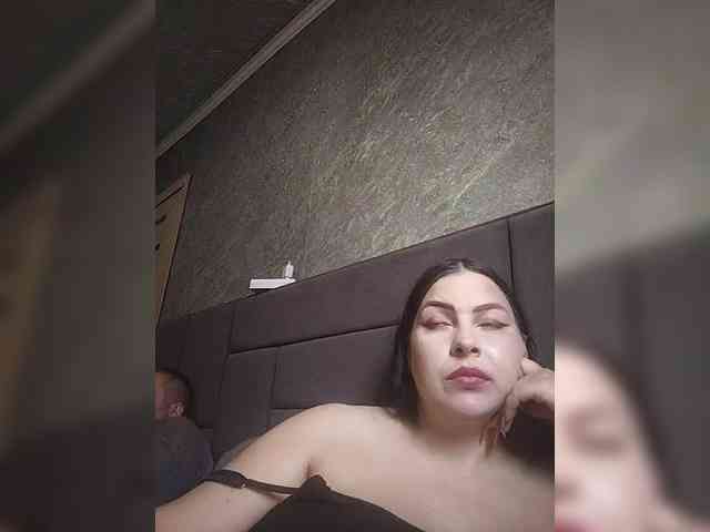 Cleopatra1990 webcam