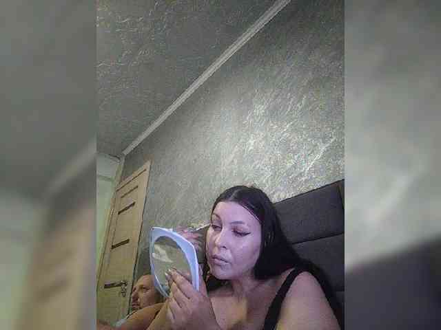 Cleopatra1990 webcam