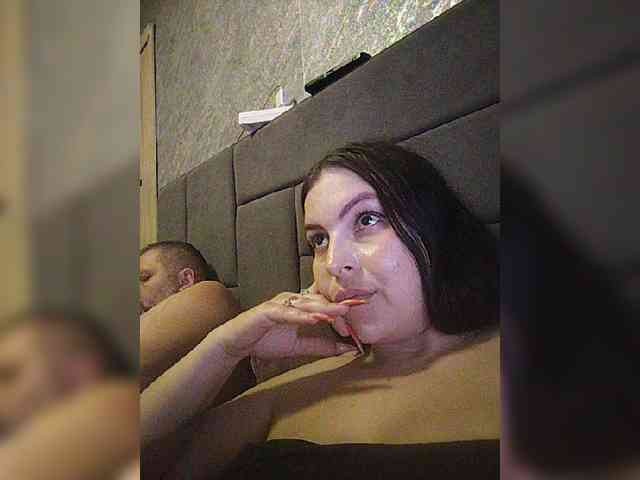 Cleopatra1990 webcam