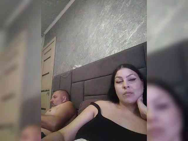 Cleopatra1990 webcam