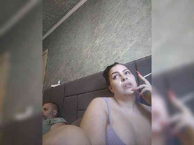 Cleopatra1990 webcam