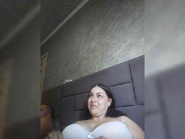 Cleopatra1990 webcam