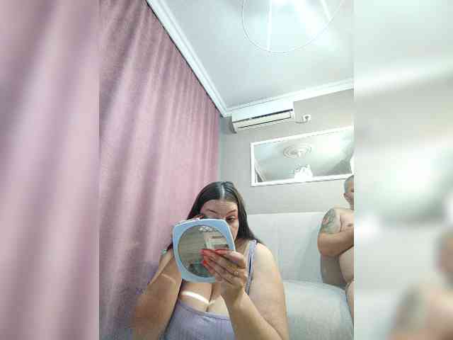 Cleopatra1990 webcam