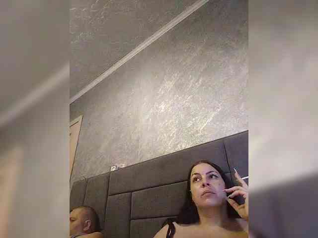 Cleopatra1990 webcam