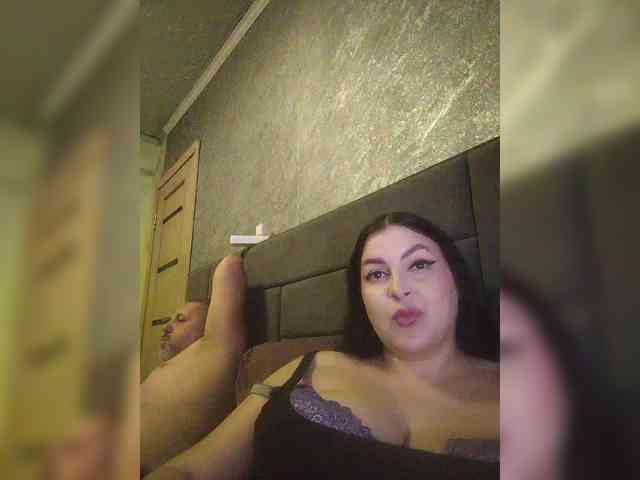 Cleopatra1990 webcam