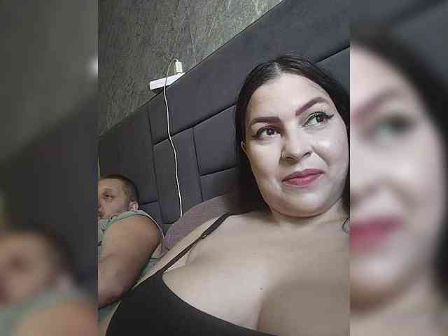 Cleopatra1990 webcam
