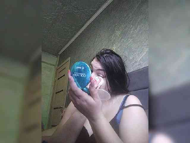 Cleopatra1990 webcam