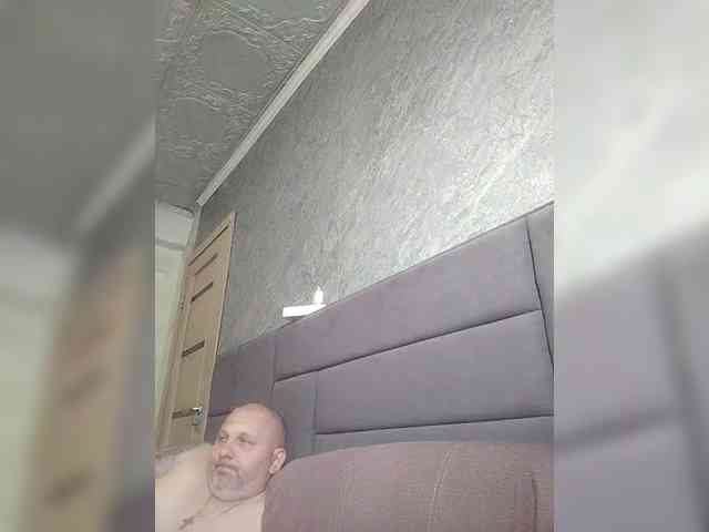Cleopatra1990 webcam