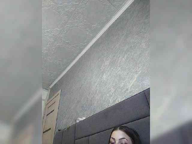 Cleopatra1990 webcam