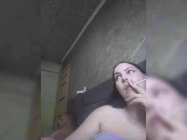 Cleopatra1990 webcam