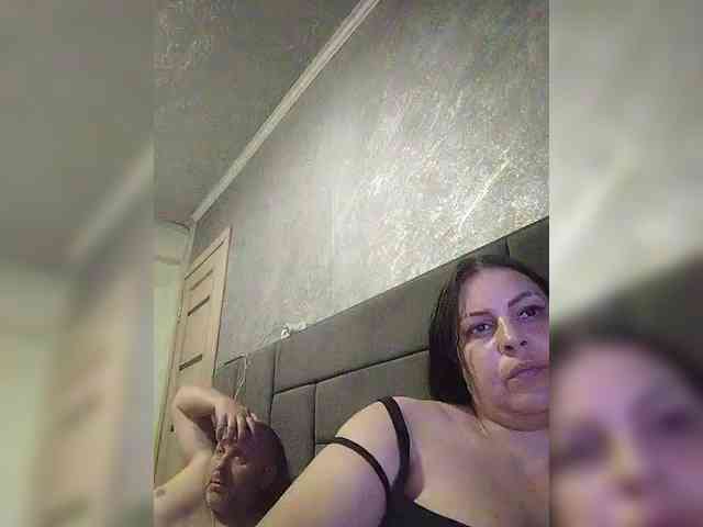 Cleopatra1990 webcam