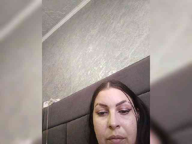 Cleopatra1990 webcam