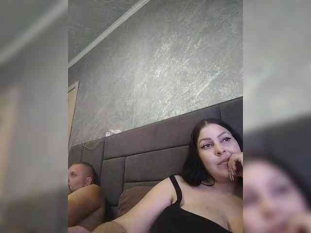 Cleopatra1990 webcam